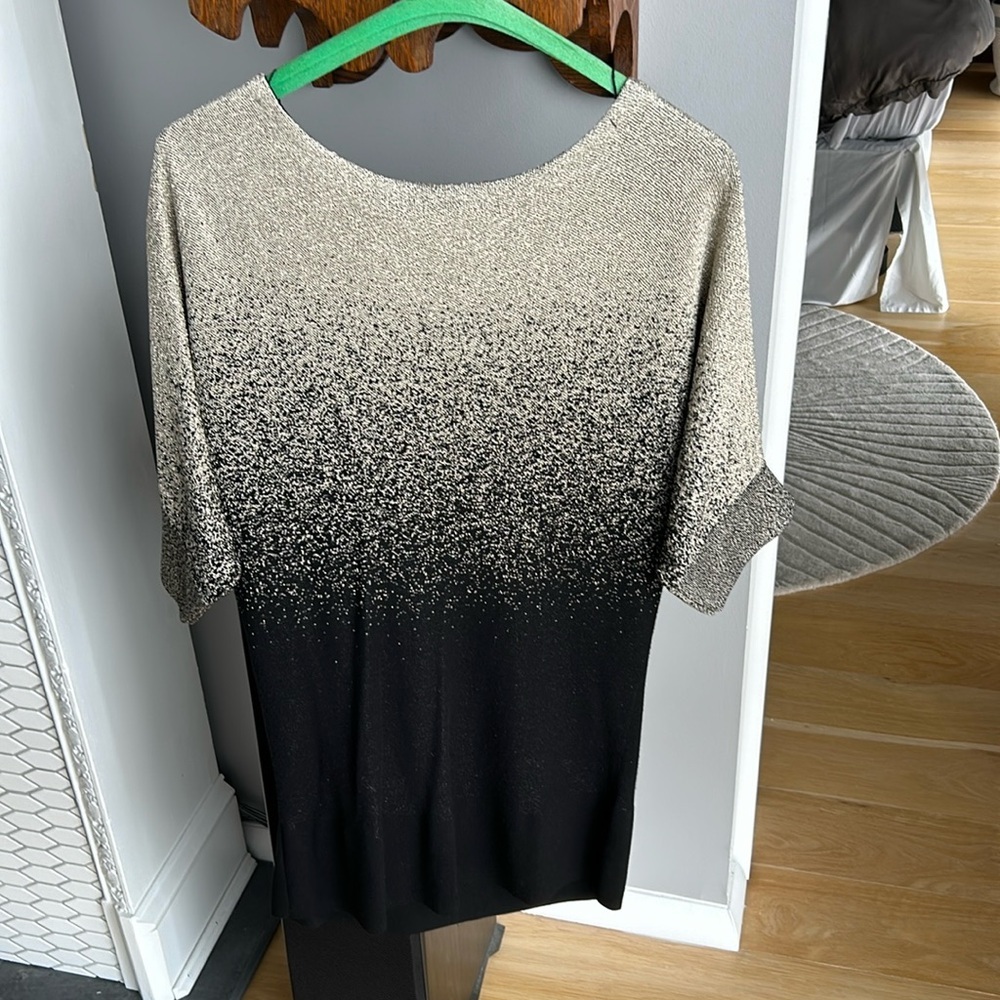 Metallic Ombre Short-Sleeve Women's Top - Black and Silver
